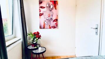 1 bedroom, desk, bed sheets