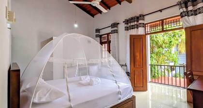 Lavish Lodge, Tangalle - Work From Anywhere Haven!