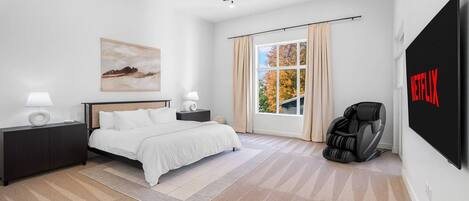 5 bedrooms, desk, travel cot, WiFi