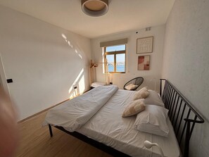 3 bedrooms, desk, iron/ironing board, WiFi - Valletta heart two, 3-room superior apartment (Valletta)