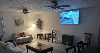 Cozy 2-bedroom basement apartment in charming Memphis IN. with WiFi, office area
