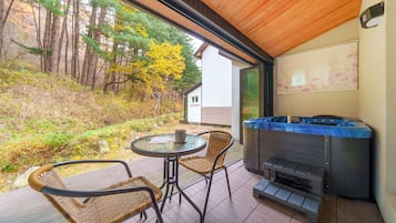 Basic Room, 2 Bedrooms (Room 101) | 1 bedroom, free WiFi