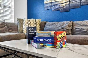 Game room - Family Putting Green Oasis BBQ, Cornhole, Heated Pool (Tampa)