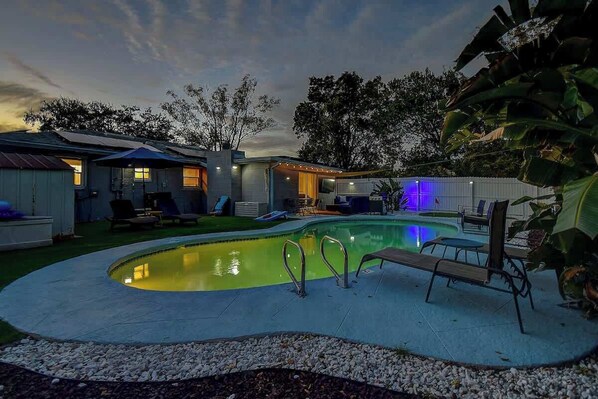 Outdoor pool, a heated pool