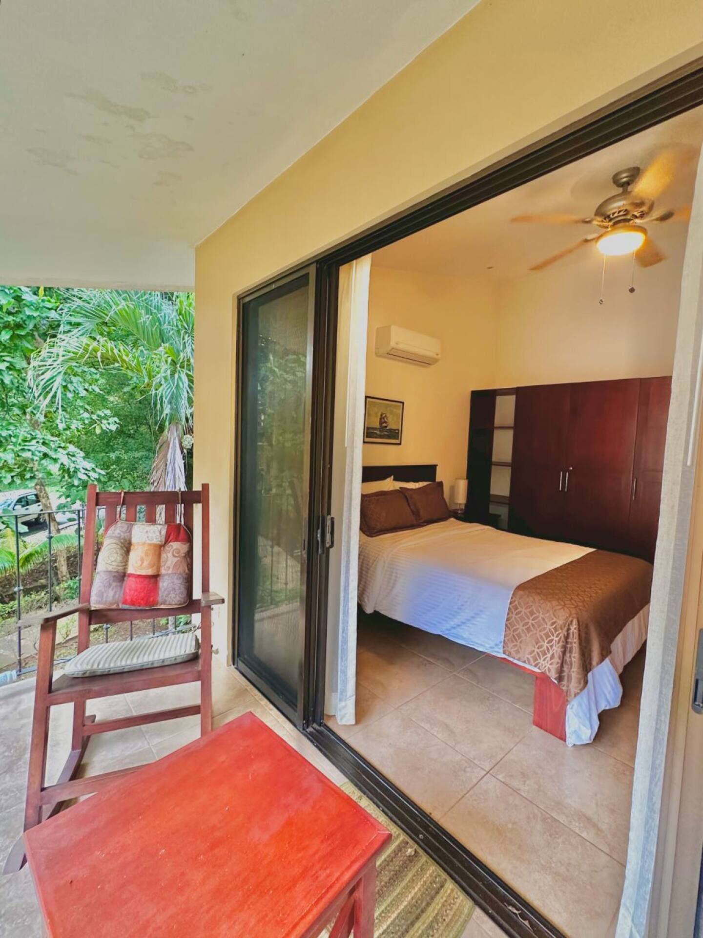 4 habitaciones, wifi gratis y ropa de cama 