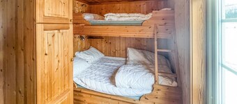 Cozy home in Fåvang with WiFi