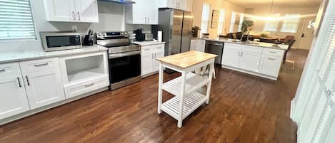 Microwave, oven, stovetop, dishwasher
