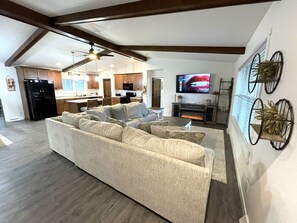 スマートテレビ、暖炉