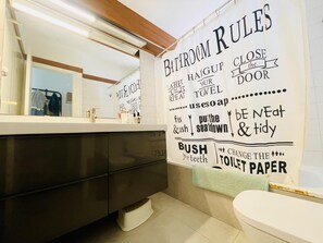 Dusch, hårtork och handdukar