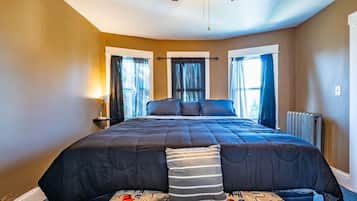 3 slaapkamers, een strijkplank/strijkijzer, wifi, beddengoed