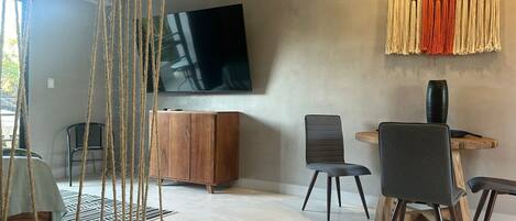 1 habitación, wifi y ropa de cama