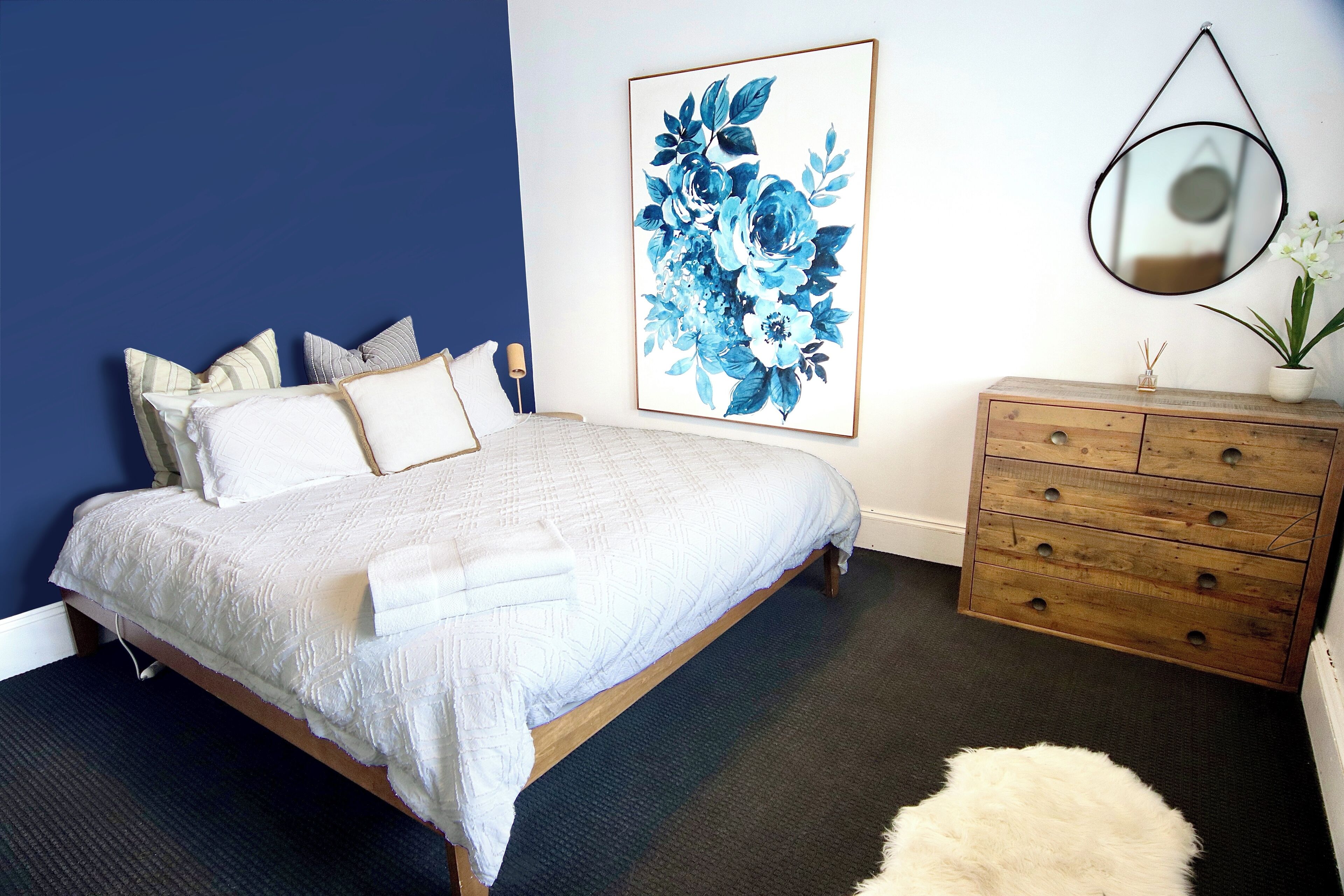 3 bedrooms, iron/ironing board, travel crib, free WiFi