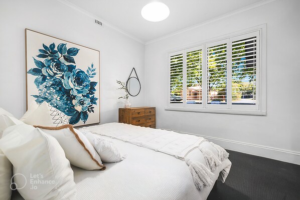 3 bedrooms, iron/ironing board, travel cot, free WiFi