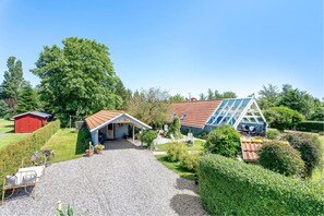 Exterior - Cozy holiday home with character (Nakskov)