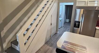 The Cozy Townhome - Tallahassee Fl