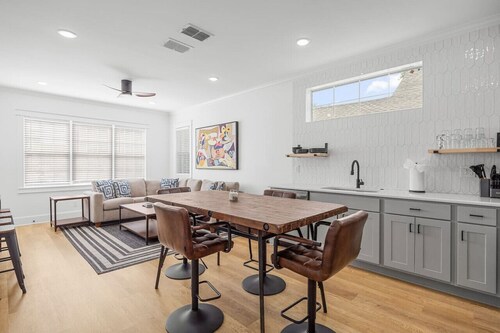 Azalea Spring Cottage