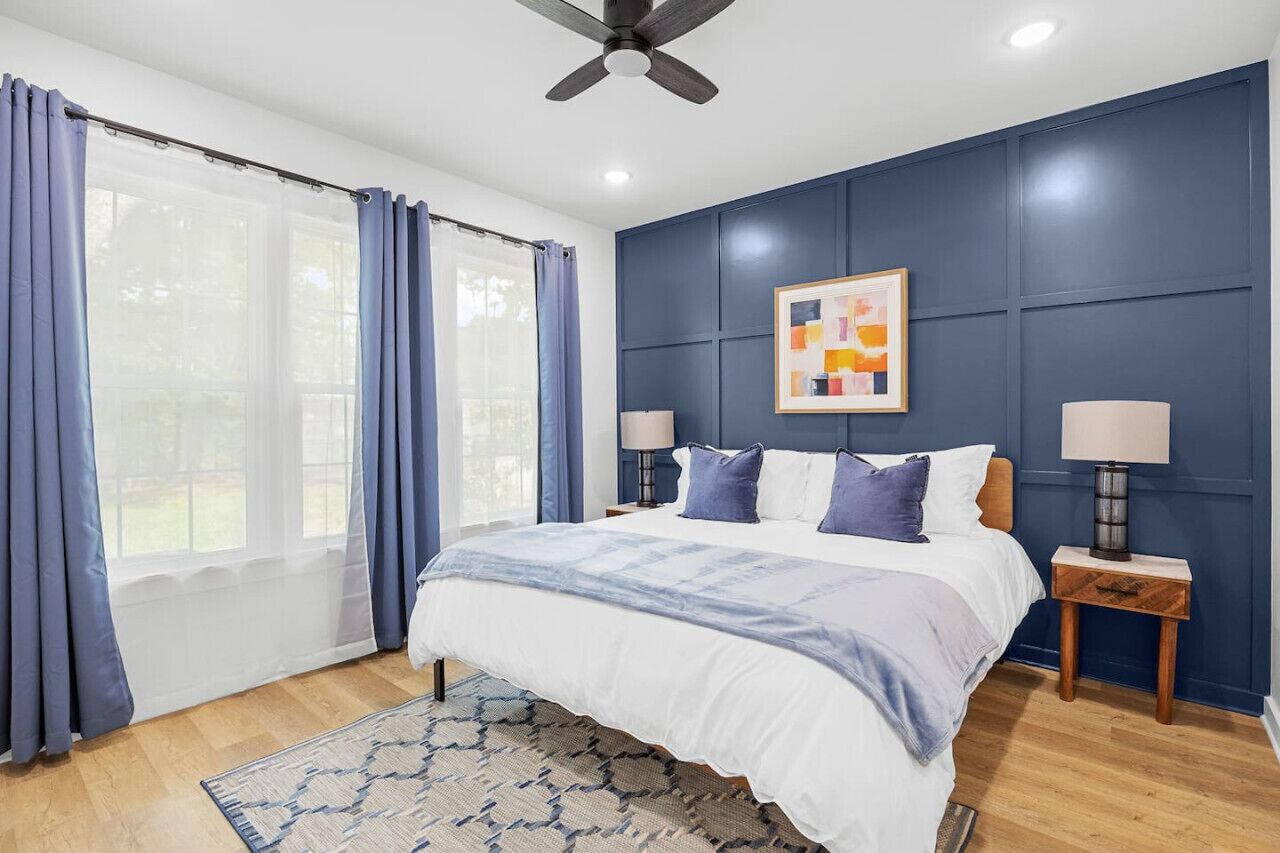 3 habitaciones, escritorio, tabla de planchar con plancha y wifi 