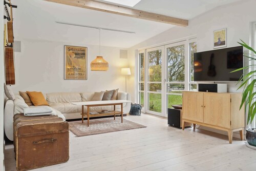 Holiday home in prime location by Isefjord