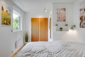 2 bedrooms, free WiFi