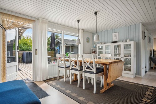 Lovely cottage in Pøt Strandby