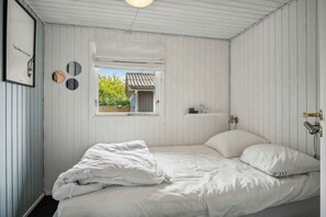 4 bedrooms, iron/ironing board, free WiFi - Lovely cottage in Pøt Strandby (Juelsminde)