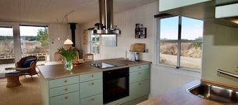 Lovely summer house on natural grounds