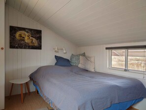 2 bedrooms, free WiFi - Lovely summer house on natural grounds (Frøstrup)