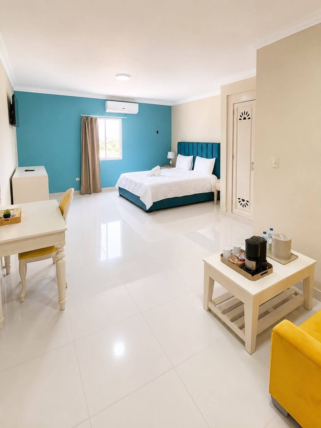 In-room safe, desk, laptop workspace, free WiFi