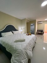 Presidential Double Room, 1 King Bed | In-room safe, desk, laptop workspace, free WiFi