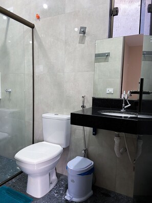 Jabón y papel de baño