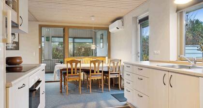 Cozy summer house near Karrebæksminde