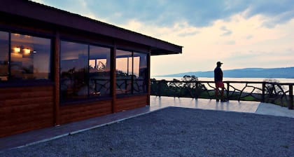 Arenal Love Cabin, with volcano & lake views