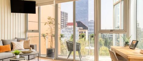 Ferros/tábuas de passar roupa, Wi-Fi, roupa de cama