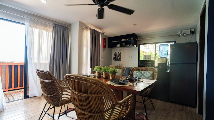 ドックヤード by アラウ レジデンス