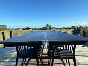 Outdoor dining - Lovely summer house with sea view (Otterup)