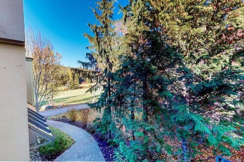 2BR | Gleneagle | Heated Floors | Wood Burning Fireplace | Shuttle to Gondola