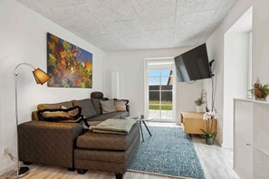 Living area - Stay comfortably in scenic surroundings (Gudbjerg Sydfyn)