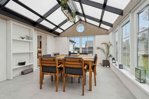 Unclassified image, 3 of 45, button