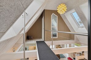 Interior - Stay comfortably in scenic surroundings (Gudbjerg Sydfyn)