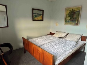 Unclassified image, 5 of 5, button