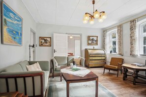 DVD player, foosball, table tennis, stereo - 750 m2 countryside idyll with activity room (Haderslev)