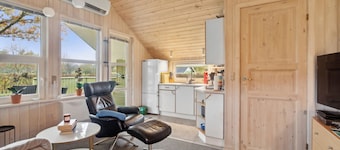Cozy holiday cabin near Grindsted