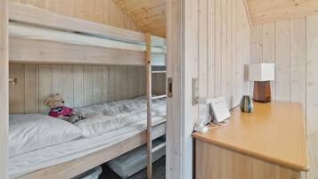 2 bedrooms, free WiFi