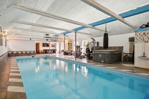 Piscine couverte, piscine chauffée