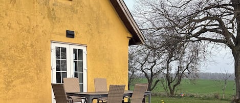 Utendørsservering