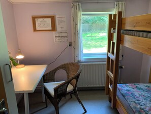 13 bedrooms, iron/ironing board, free WiFi - 13-room holiday home 500 m to the beach (Vig)