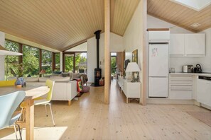 Fireplace - Beautiful summer house in a fantastic location (Gilleleje)