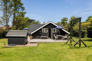 Exterior - Idyllic summer house close to beach and forest (Tisvildeleje)