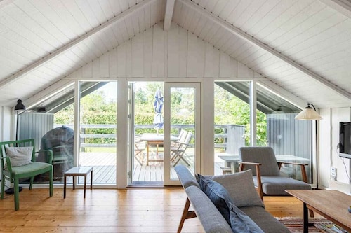 Idyllic summer house close to beach and forest