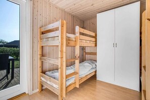 4 chambres, fer et planche à repasser, Wi-Fi gratuit
